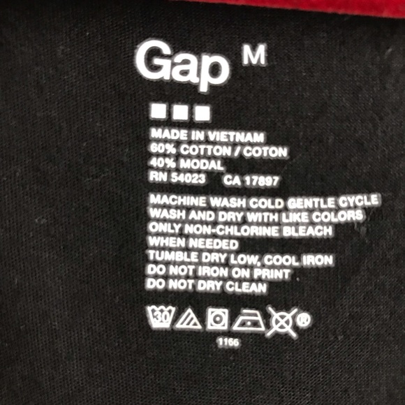 ๐NWOT GAP Cotton Mix Size Medium Black Tank Top Front Design - Picture 4 of 5